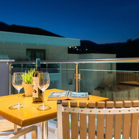 Mary'S Luxury Apartment Chrysi Ammoudia Exterior photo